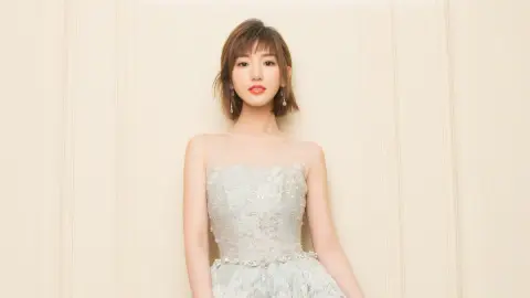 法官办公室内猥亵案