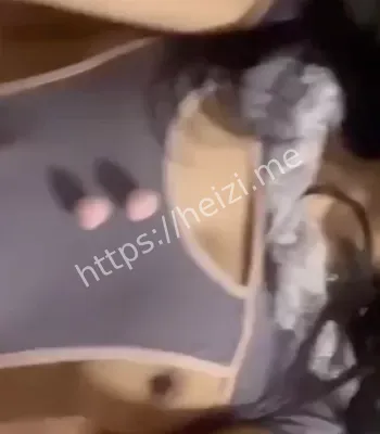 细腰翘臀
