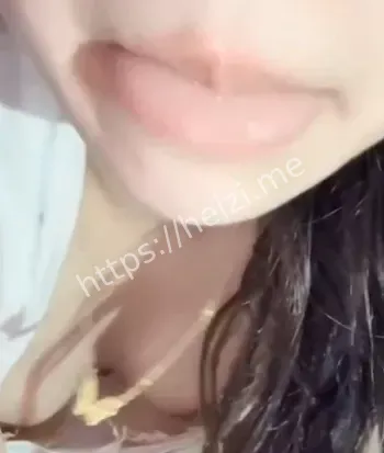 清纯甜美