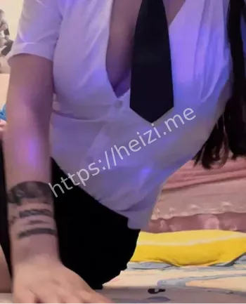 擦边女
