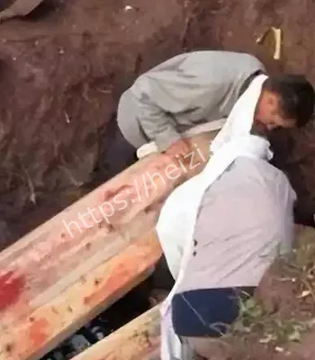 母亲下葬