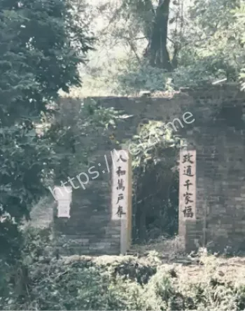 夜探恐怖