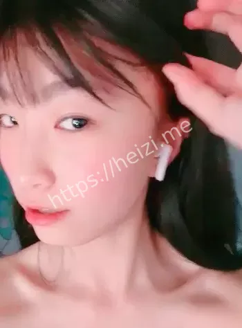 丰满美少女