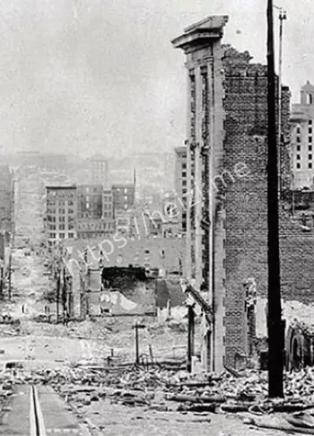 波士顿糖蜜洪灾事件