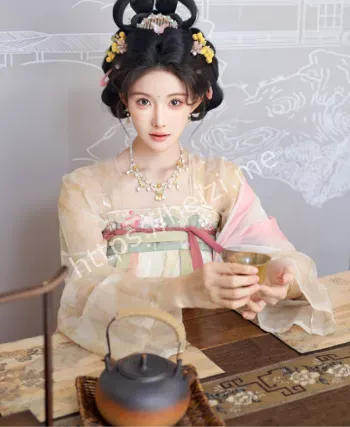 梨霜儿