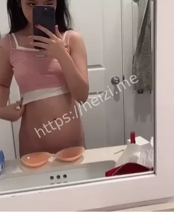露脸床照
