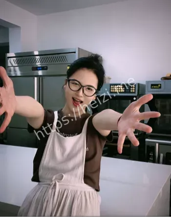 网红老板娘