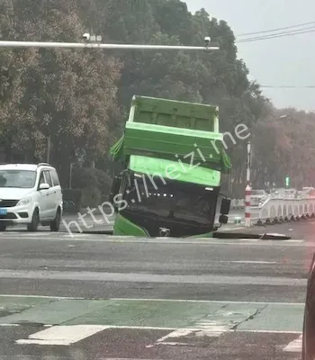 救援成功吊出