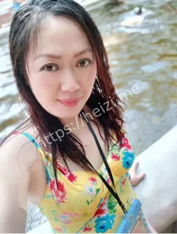 重庆九龙坡妈妈湿身揉胸照