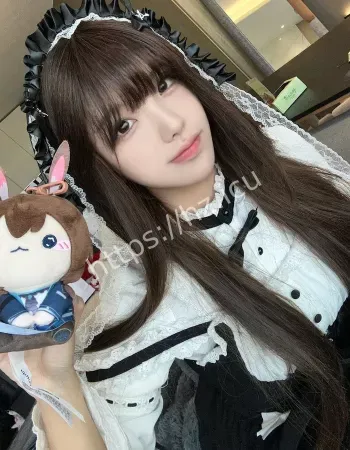 Cos圈天花板