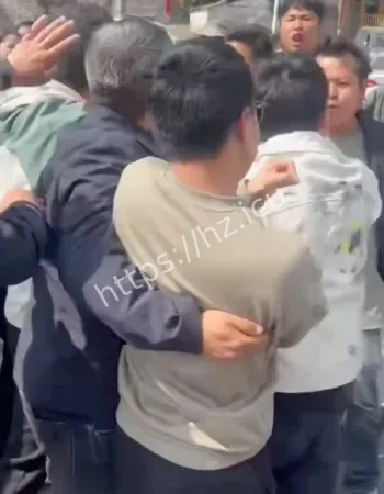 政府出动警察