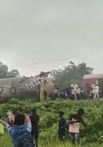 印尼列车碰撞事故已致时间