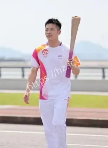 石昌佳父子变连襟