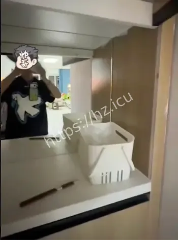 大学城男生脱毛偷拍