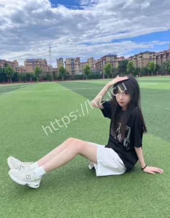 为爱拍照留念