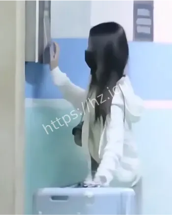 周也周皓崎恋情