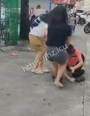 围观群众看傻眼