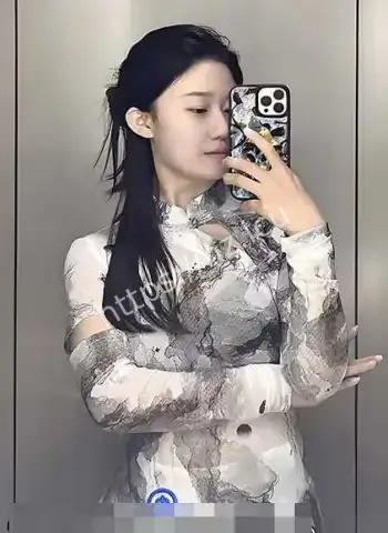 端庄贤惠良家少妇