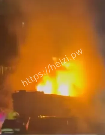 吊车行驶途中