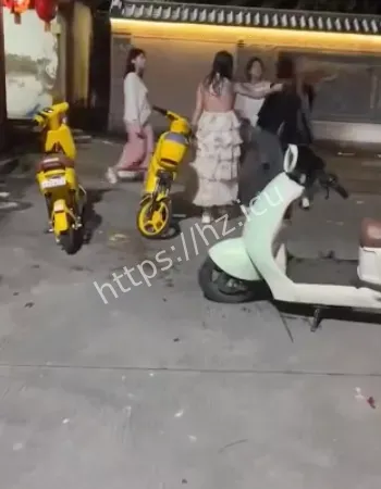 双拳难敌八手
