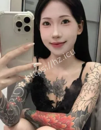 抖音高颜值精神小妹